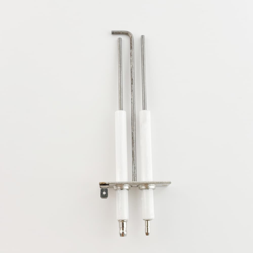 Factory Supply FERROLI 39830280 Essential 95% Alumina Insulating Ceramic Ignition Electrode Gas Igniter Three Pins detail 1