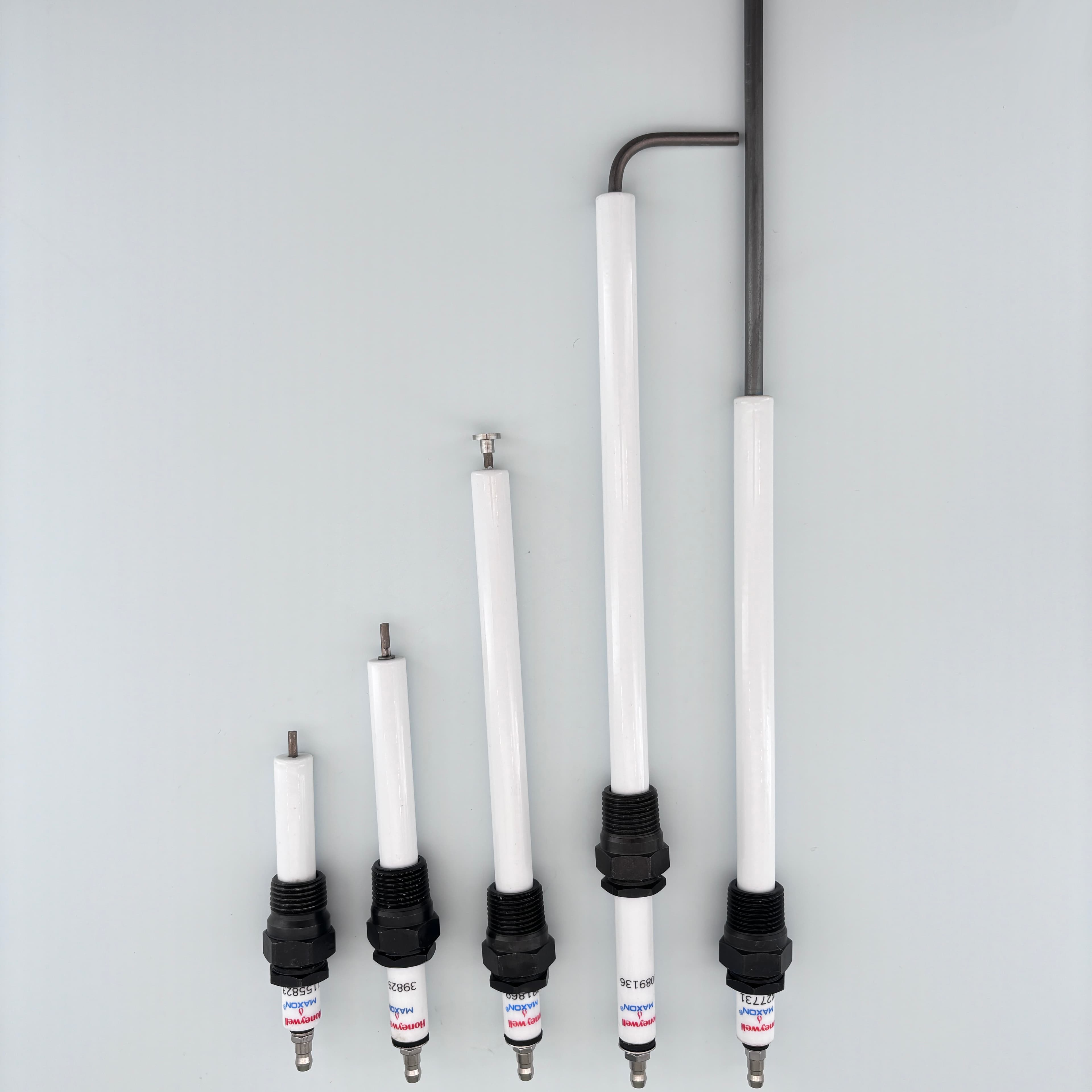 Honeywell MAXON Needle Electrode Sensing Probe 95% Alumina New Condition 1081869 Boiler Parts Detector Electrode detail 6